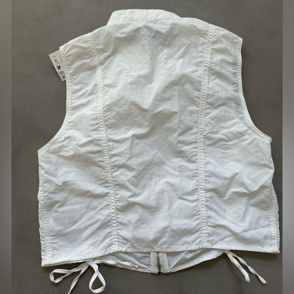 Zara Ruched Vest - Picture 5 of 9